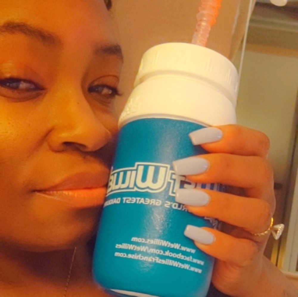 Meet your Posher, Toleta